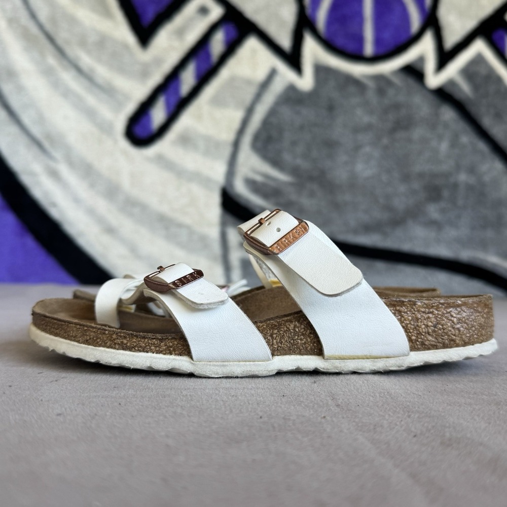 Size 33/L2 - Birkenstock Mayari White Birko-Flor Toe Loop